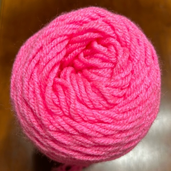 Pink yarn - Pretty ‘N Pink (Left over) - Picture 6 of 6